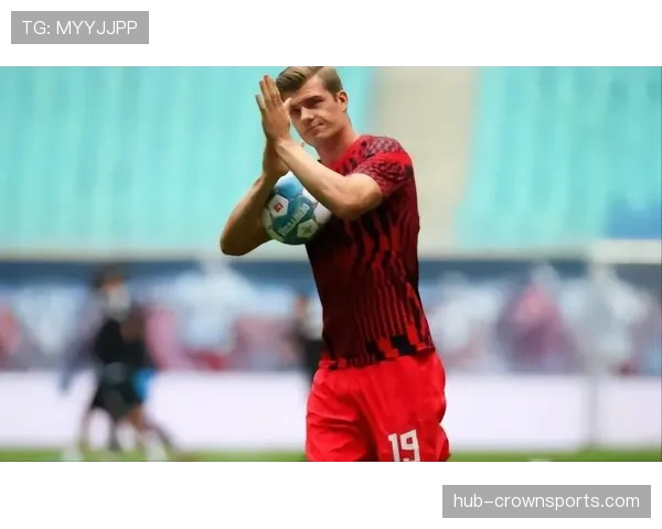 索尔洛特战术适应性困境 传统中锋在现代足球的挑战